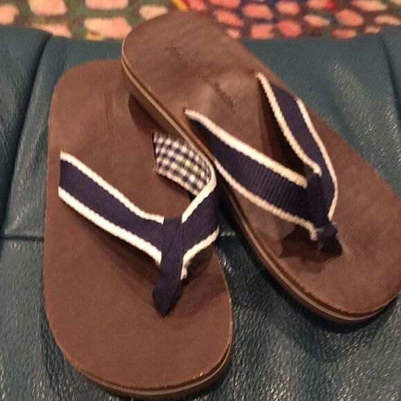 Hanna Anderson flip flops size 10/11 - Picture 1 of 3